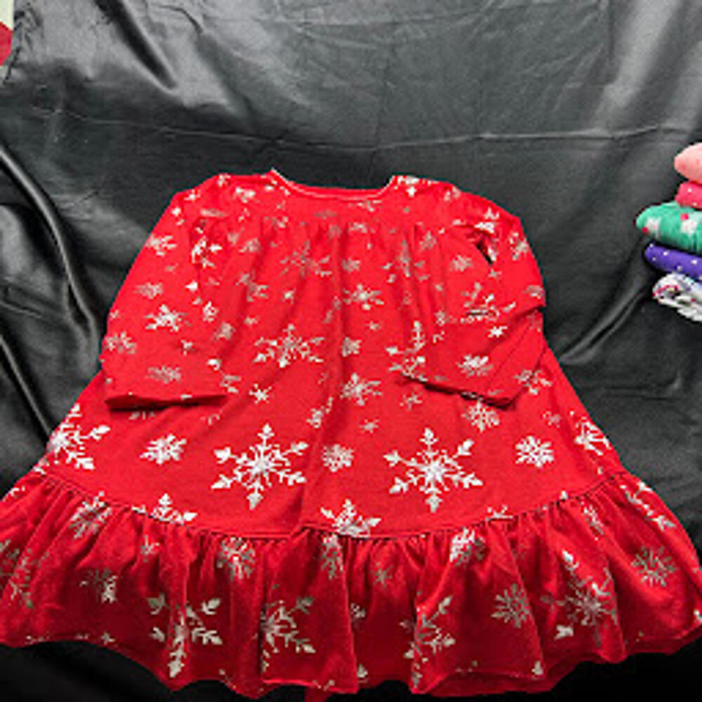 OshKosh B’gosh GIRLS Red Snowflake Long Sleeve Nightgown Size 8Y